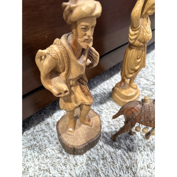 Vintage Carved Wooden traveler Dated Made In Ahmad Jordan3 Wooden Figures - Picture 4 of 16